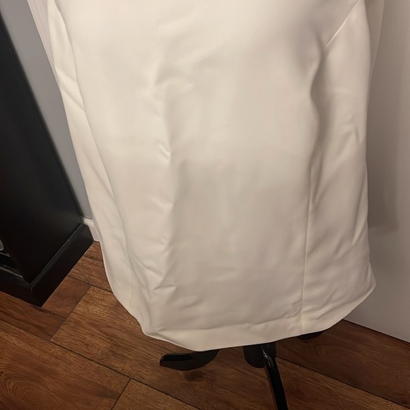 Top - Picture 3 of 5